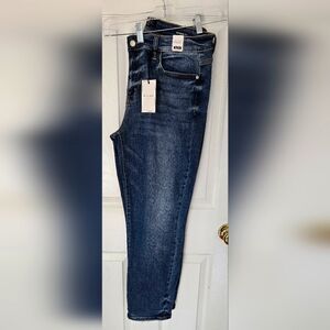 NWT- Judy Blue Boyfriend Jeans